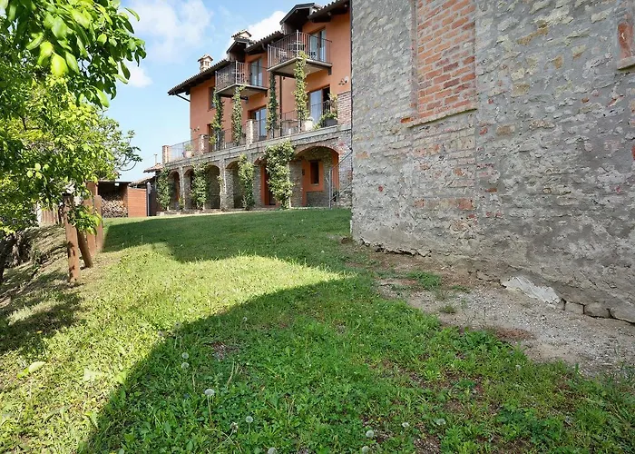 La Corte Di Langa Rubino Apartment
